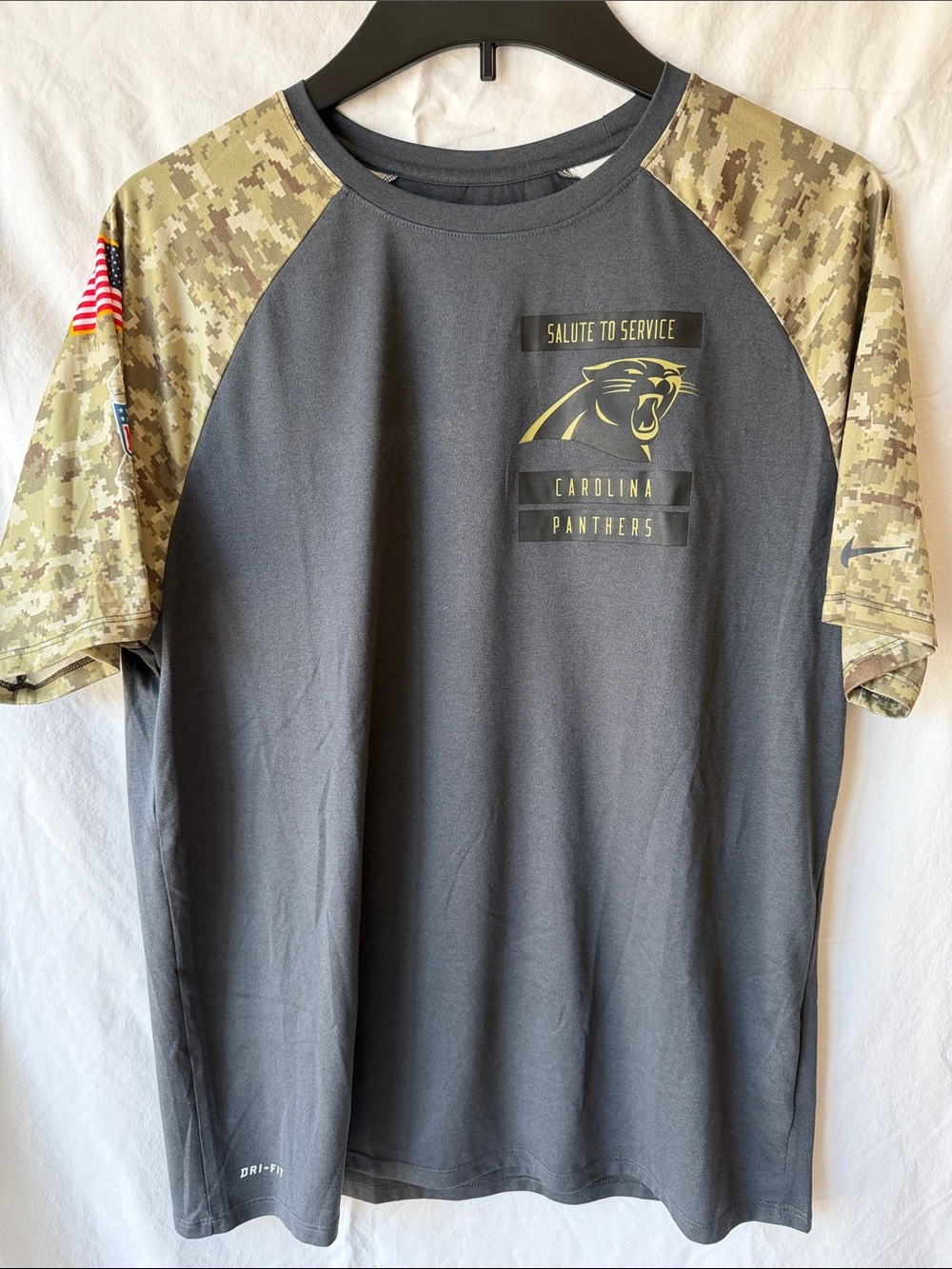 Nike Salute to Service Carolina Panthers Men's Gray Short-Sleeve Team Shirt